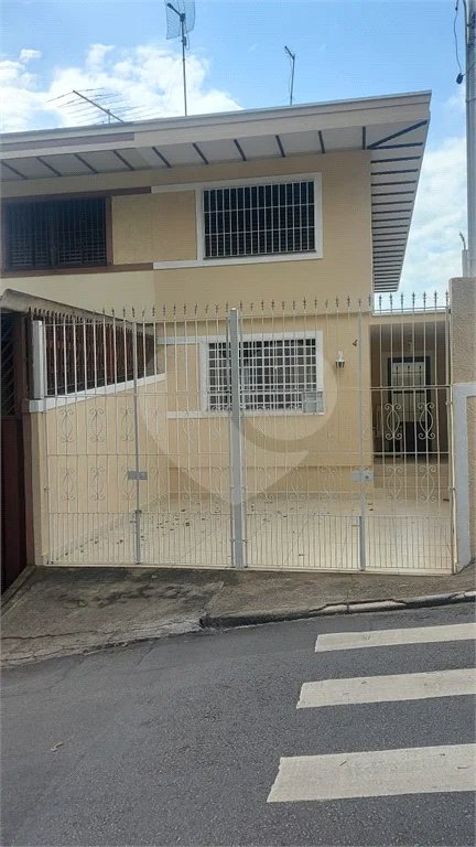 Sobrado à venda com 3 quartos, sendo 1 suíte, em Parque Vitória, São Paulo, SP