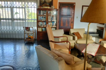 Casa de Vila à venda com 4 suítes em Jardim Londrina, São Paulo, SP