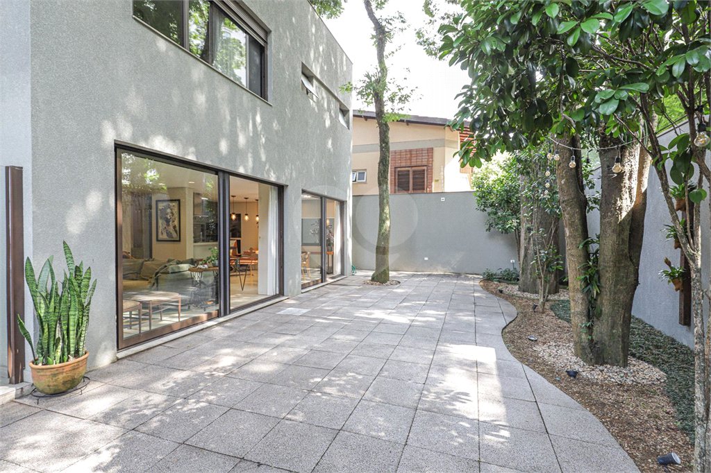 Casa à venda com 4 suítes no condomínio Mosaico 17, São Paulo - SP