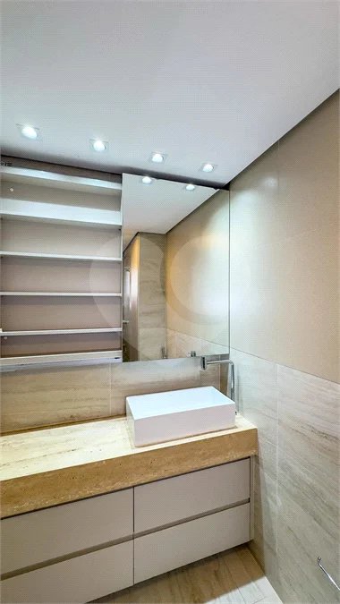 Apartamento à venda com 3 quartos, sendo 1 suíte, em Chácara Santo Antônio, São Paulo, SP