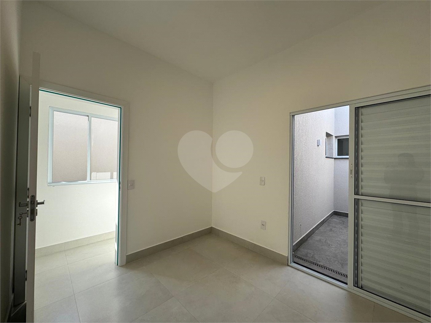 Casa à venda com 3 quartos, sendo 1 suíte, em Jardim dos Ipês, Salto, SP