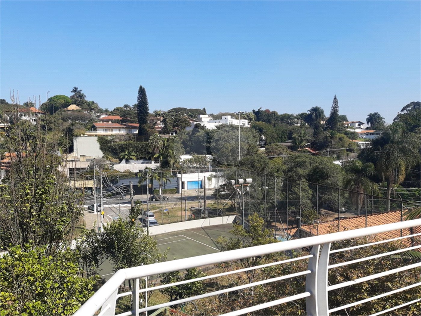 Casa à venda com 5 suítes em Jardim Leonor, São Paulo, SP