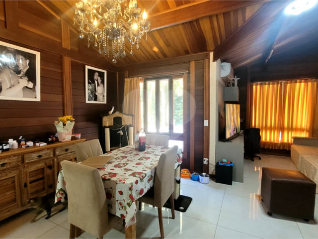 Casa à venda com 2 quartos, sendo 1 suíte,  no condomínio Sausalito, Mairiporã - SP