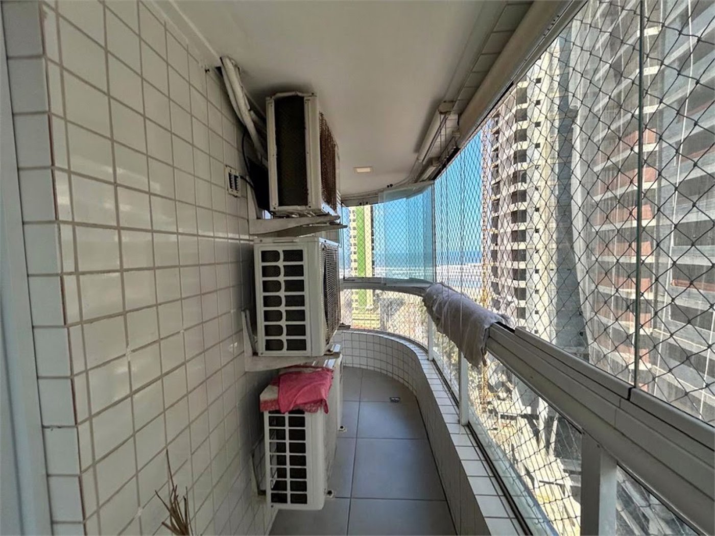 Apartamento Residencial à venda, Vila Guilhermina, Praia Grande - AP1255.