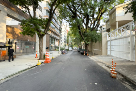 Apartamento à venda com 2 quartos, sendo 1 suíte,  em Jardim Prudência, São Paulo, SP