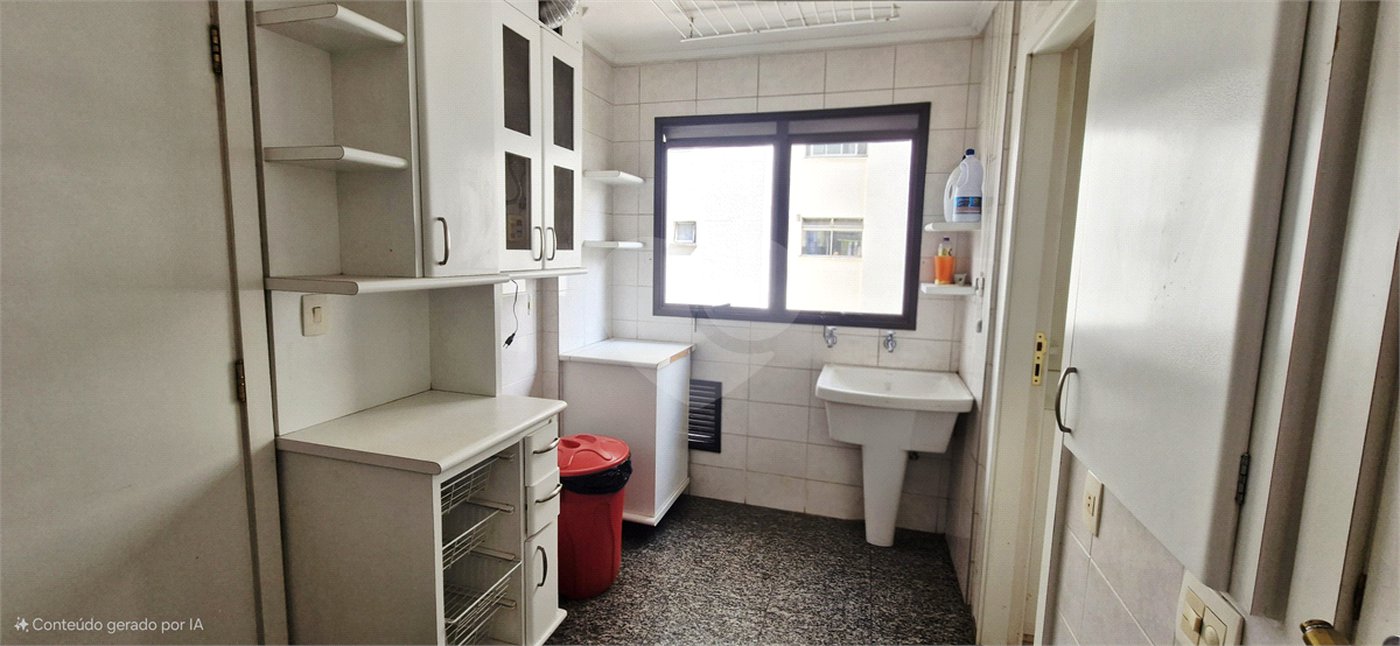 Apartamento à venda com 4 quartos, sendo 3 suítes, em Santa Cecília, São Paulo, SP