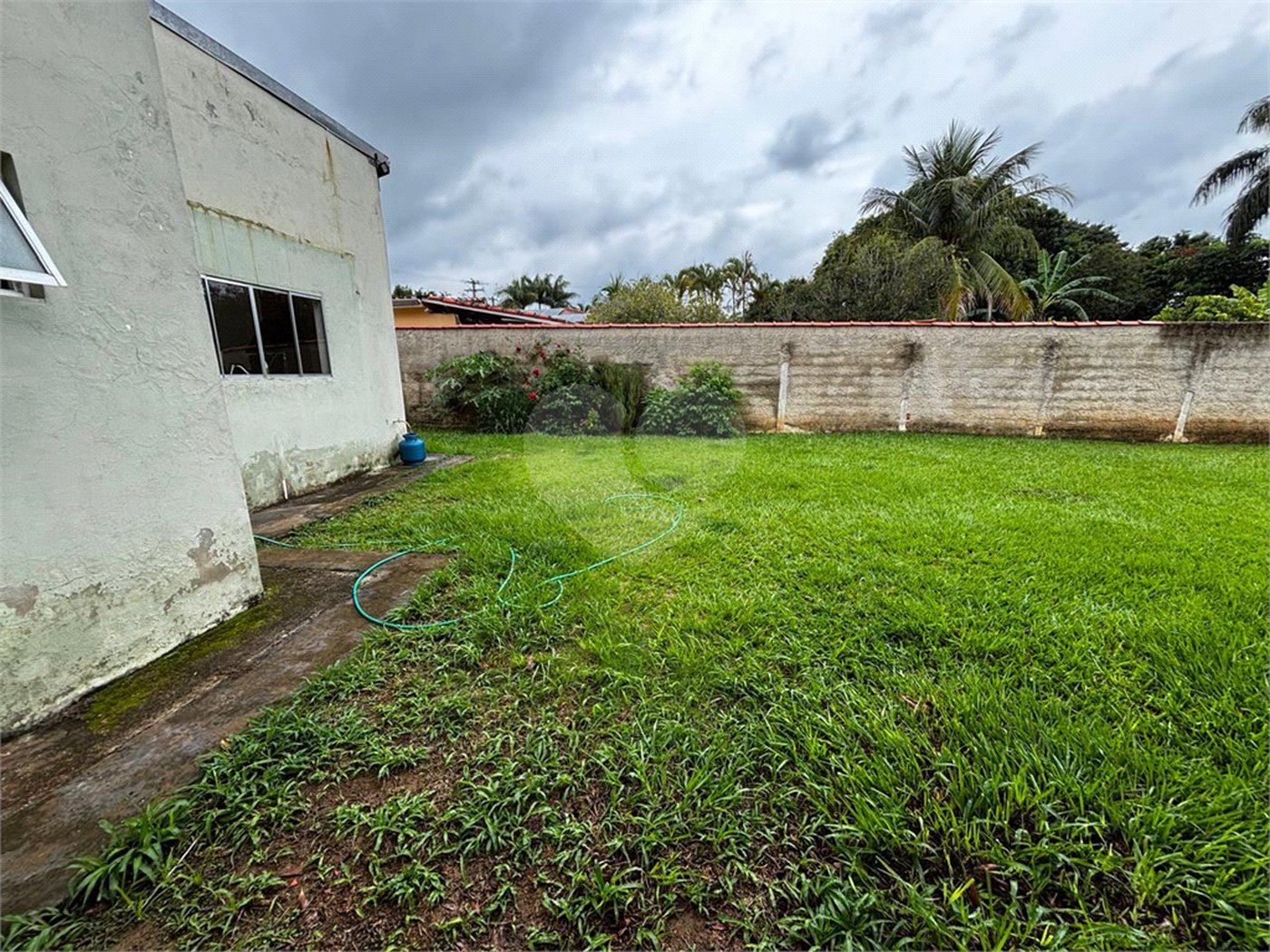 Casa à venda com 4 quartos, sendo 2 suítes, no condomínio Zuleika Jabour, Salto - SP