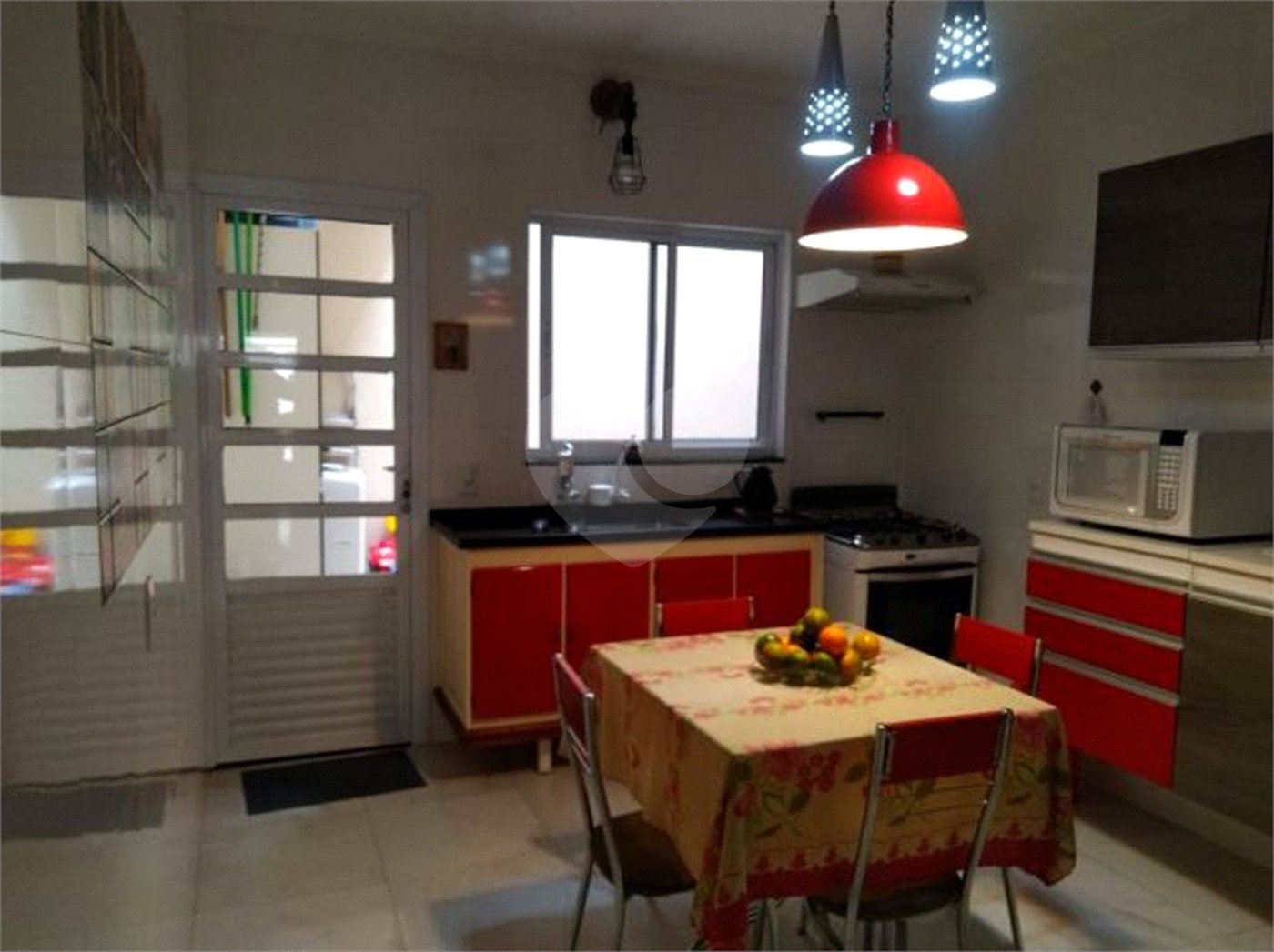 Sobrado à venda com 3 quartos, sendo 2 suítes,  em Sapopemba, São Paulo, SP