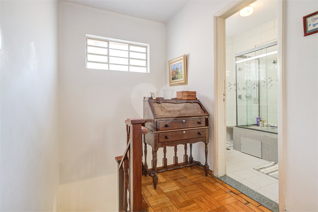 Sobrado à venda com 4 quartos, sendo 1 suíte, em Alto da Boa Vista, São Paulo, SP