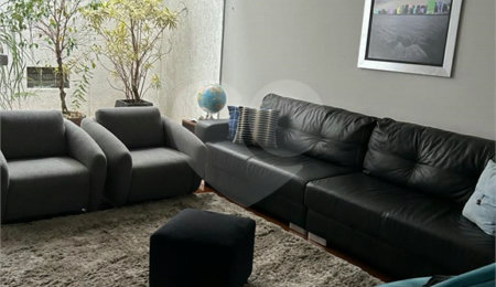 Casa à venda com 3 quartos, sendo 1 suíte,  em Vila Vitória, Mogi das Cruzes, SP