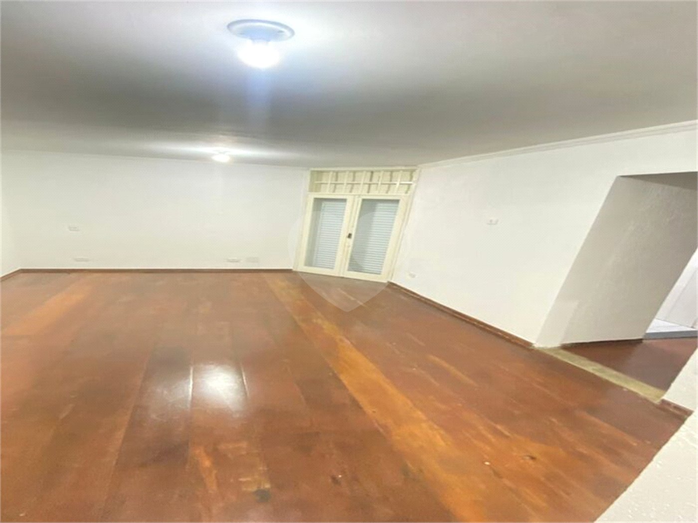 Sobrado à venda com 3 quartos, sendo 2 suítes,  em Parque Terra Nova, São Bernardo do Campo, SP