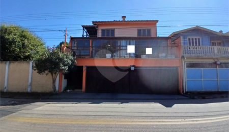 Casa à venda com 3 quartos, sendo 2 suítes,  em Jardim Brogotá, Atibaia, SP