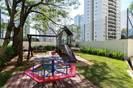 Apartamento à venda com 3 quartos, sendo 1 suíte, em Alto da Boa Vista, São Paulo, SP