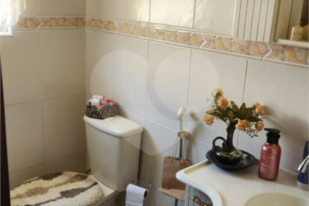 Casa à venda com 3 quartos, sendo 2 suítes, em Siciliano, São Paulo, SP