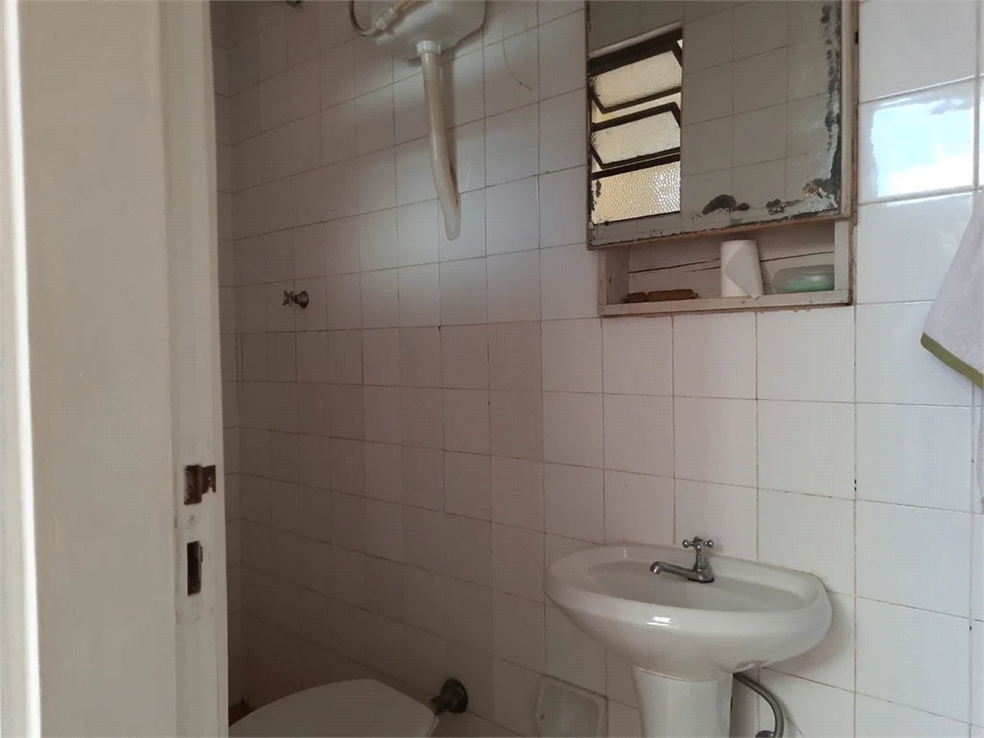 Casa à venda com 4 quartos, sendo 1 suíte, em Parque Continental, São Paulo, SP