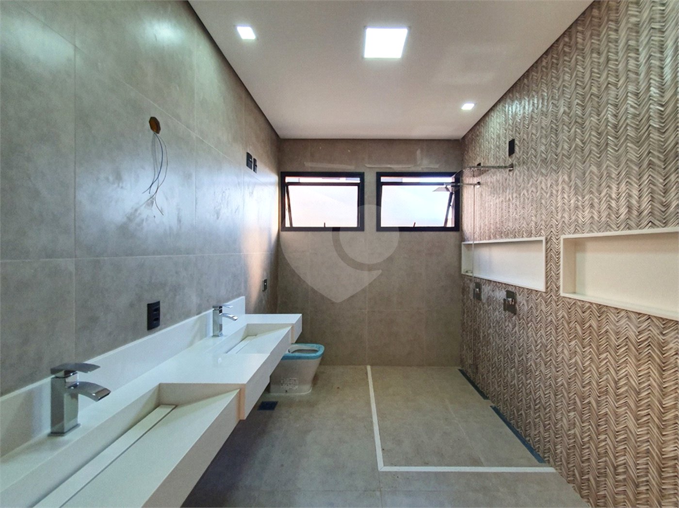 Casa à venda com 3 suítes no condomínio Alphaville Nova Esplanada 4, Votorantim - SP