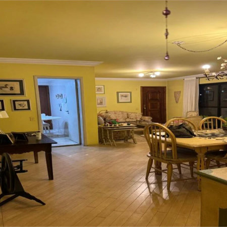 Apartamento à venda com 3 quartos, sendo 1 suíte,  em Jardim das Acácias, São Paulo, SP