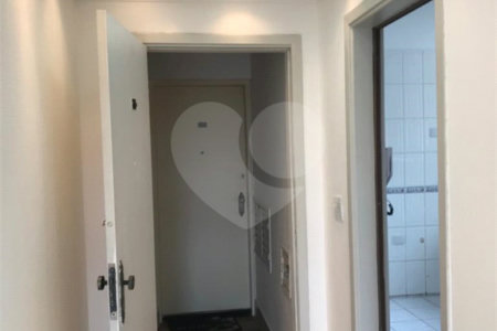 Espaço e Segurança no Bom Retiro: Apartamento de 100 m² com Infraestrutura Completa
