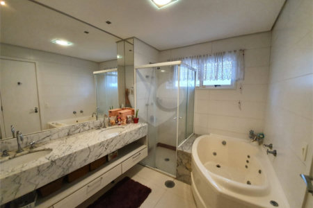 Casa à venda com 3 suítes no condomínio Sunríse, São Paulo - SP