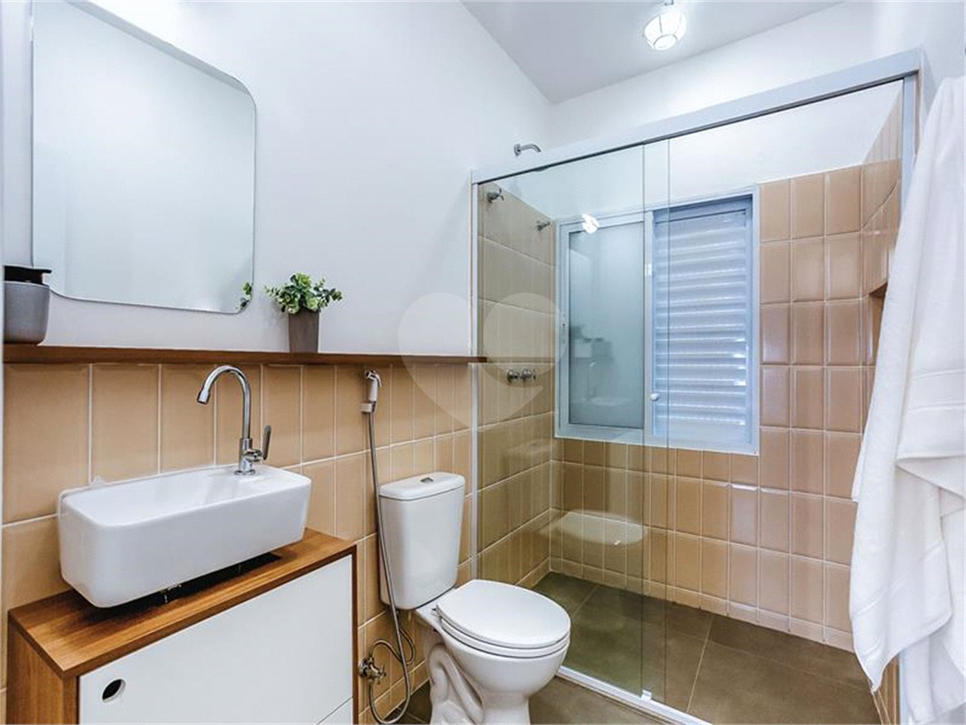 Apartamento à venda com 3 quartos, sendo 1 suíte, em Itaim Bibi, São Paulo, SP