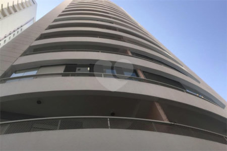 Apartamento à venda com 3 quartos, sendo 1 suíte, no Centro, São Bernardo do Campo, SP