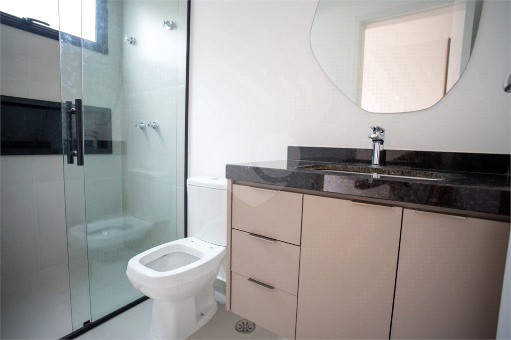 Casa à venda com 3 suítes em Vila Santista, Atibaia, SP
