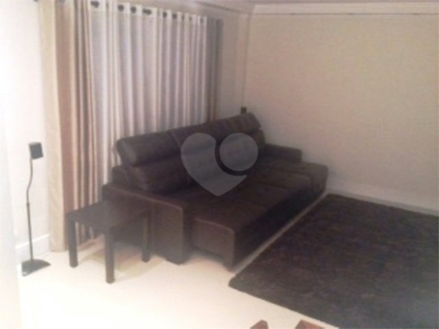 Casa à venda com 3 quartos, sendo 1 suíte,  no condomínio Residencial Água Fria, São Paulo - SP