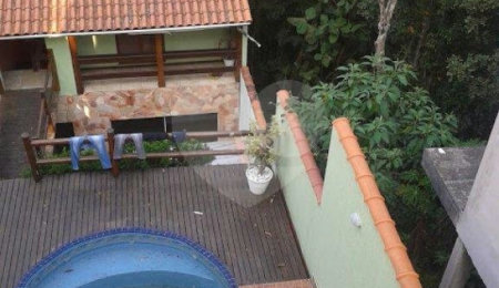Sobrado à venda com 3 quartos, sendo 2 suítes,  em Guaianazes, São Paulo, SP
