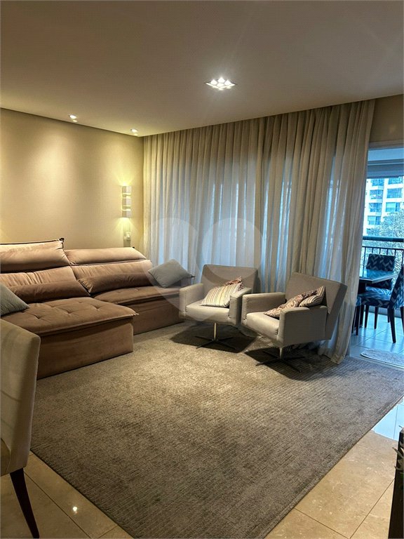 Apartamento à venda com 2 suítes em Parque Reboucas, São Paulo, SP