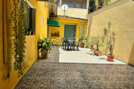 Casa à venda com 3 quartos, sendo 1 suíte,  em Éden, Sorocaba, SP
