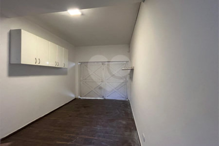 Sobrado à venda ou para alugar com 4 quartos, sendo 1 suíte, em Santo Amaro, São Paulo, SP