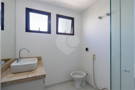 Apartamento à venda com 4 quartos, sendo 3 suítes, em Campo Belo, São Paulo, SP