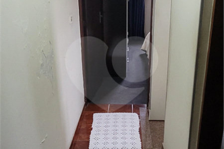 Sobrado à venda com 2 quartos em Cidade Líder, São Paulo, SP