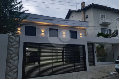 Casa à venda com 3 suítes em Jardim São Caetano, São Caetano do Sul, SP