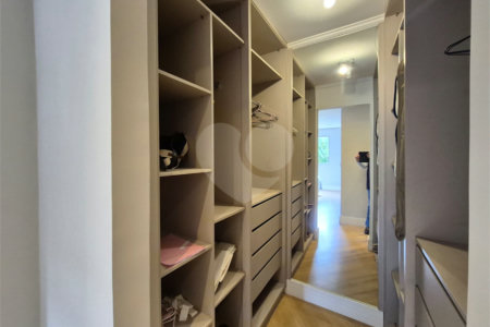 Apartamento à venda com 2 quartos, sendo 1 suíte, em Vila Andrade, São Paulo, SP