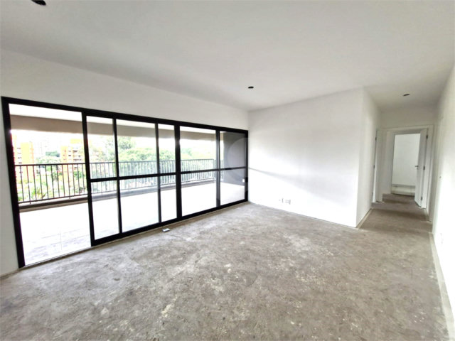 Apartamento à venda com 3 suítes em Alto da Boa Vista, São Paulo, SP