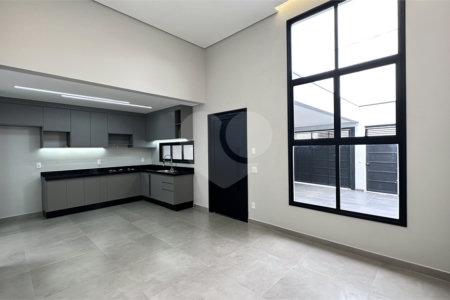 Casa à venda com 3 quartos, sendo 1 suíte, em Jardim Bom Sucesso, Indaiatuba, SP