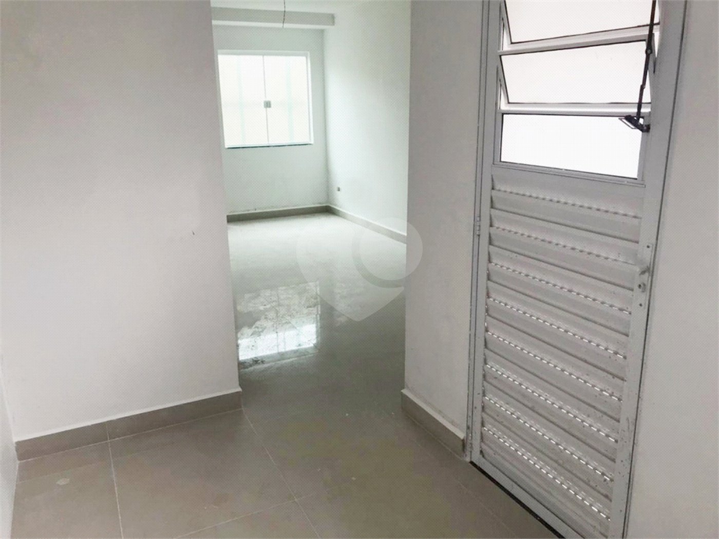 Casa à venda com 2 suítes no condomínio Residence Adelina, São Paulo - SP