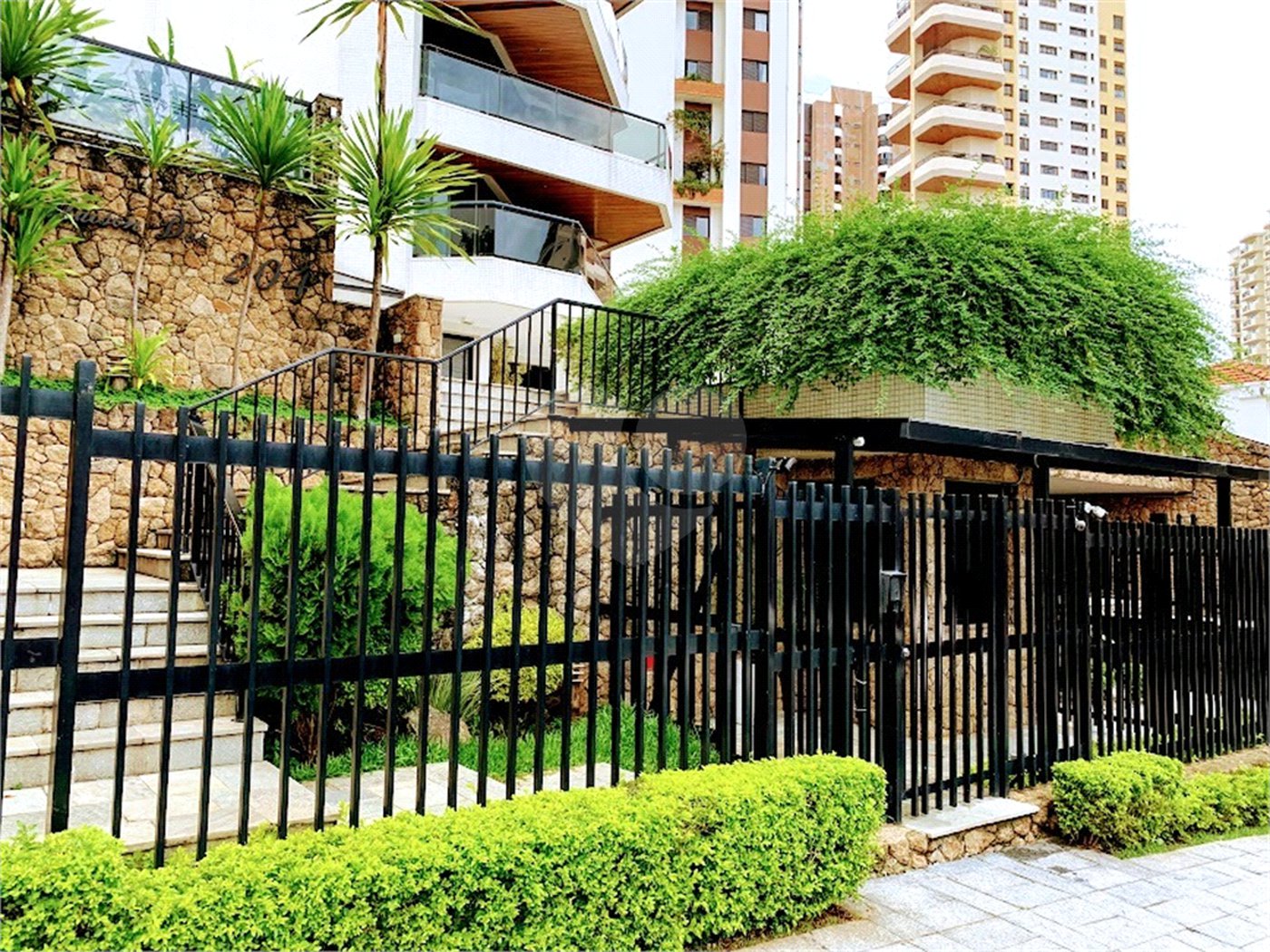 Apartamento à venda ou para alugar com 4 quartos, sendo 2 suítes, em Santana, São Paulo, SP