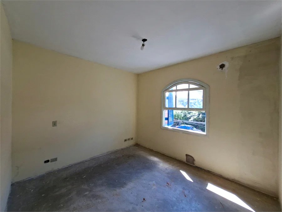 Sobrado à venda com 3 quartos, sendo 1 suíte, em Jardim Esmeralda, São Paulo, SP