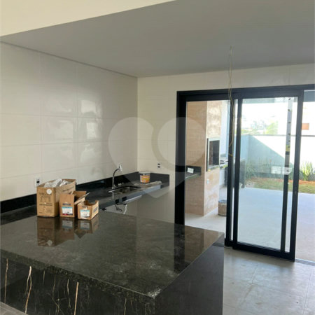 Casa à venda com 3 quartos, sendo 1 suíte, no condomínio Phytos, Itupeva - SP