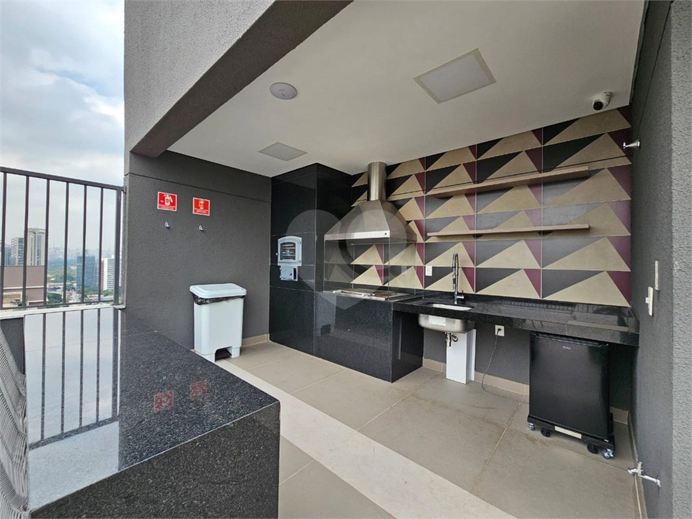 Apartamento à venda ou para alugar com 1 quarto em Pinheiros, São Paulo, SP