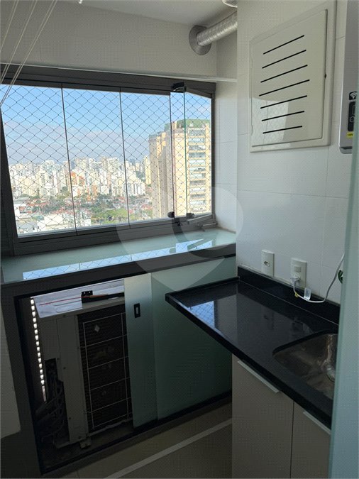Apartamento à venda ou para alugar com 2 suítes em Vila Olímpia, São Paulo, SP