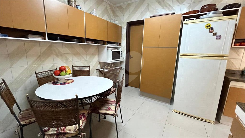 Casa à venda com 4 quartos, sendo 2 suítes, em Lar São Paulo, São Paulo, SP