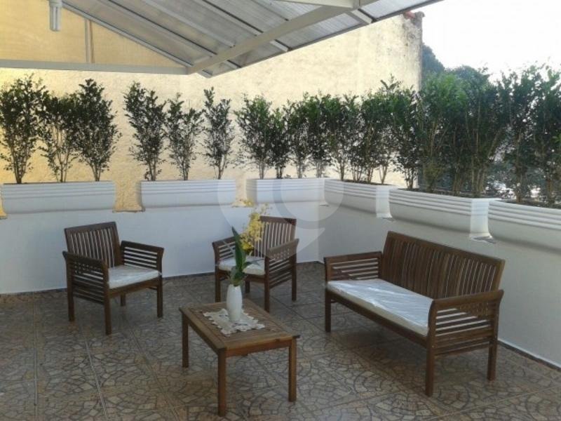 Casa à venda com 3 quartos, sendo 1 suíte, em Jardim Oriental, São Paulo, SP