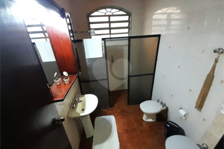 Casa à venda com 5 quartos, sendo 1 suíte,  em Jardim Anhangüera, Ribeirão Preto, SP