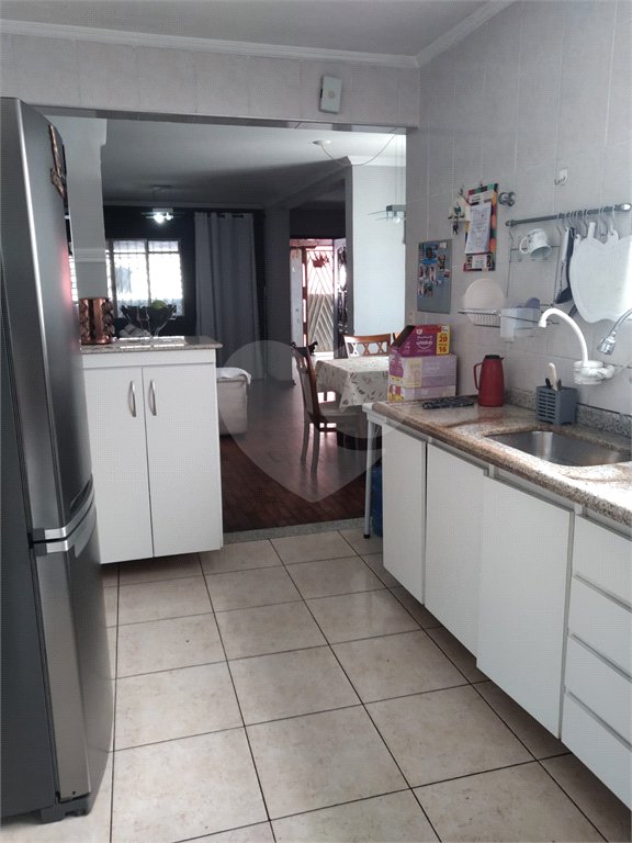 Sobrado à venda com 3 suítes em Vila Marari, São Paulo, SP