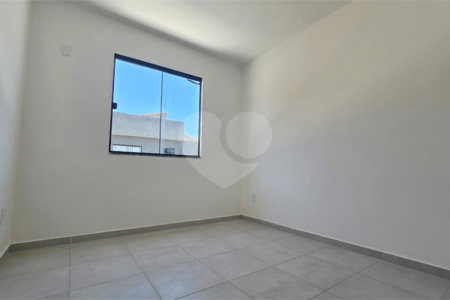 Casa à venda com 2 quartos no condomínio Mirela, Rio de Janeiro - RJ