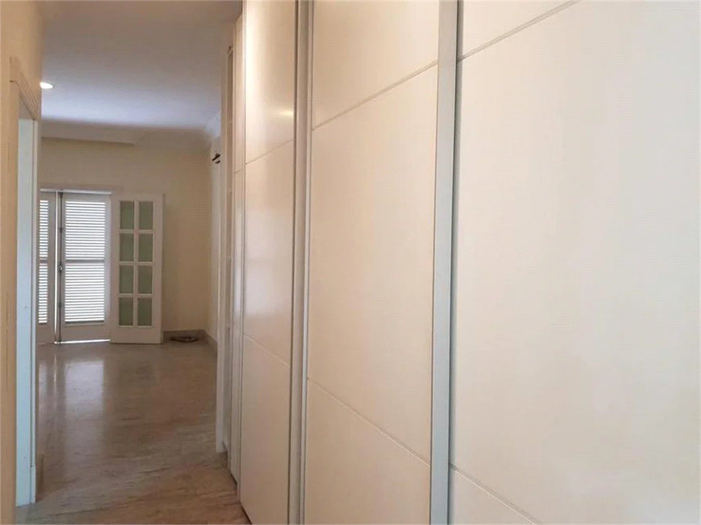Casa à venda com 4 suítes no condomínio Vilaretto, São Paulo - SP