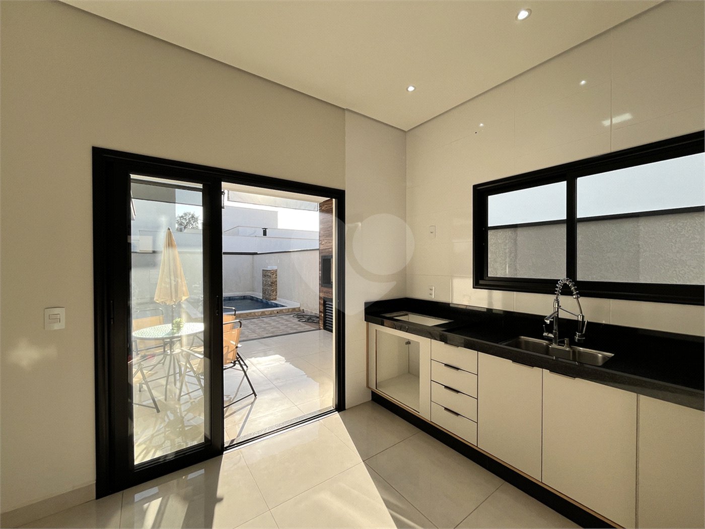 Casa à venda com 3 suítes no condomínio Ibiti Reserva, Sorocaba - SP
